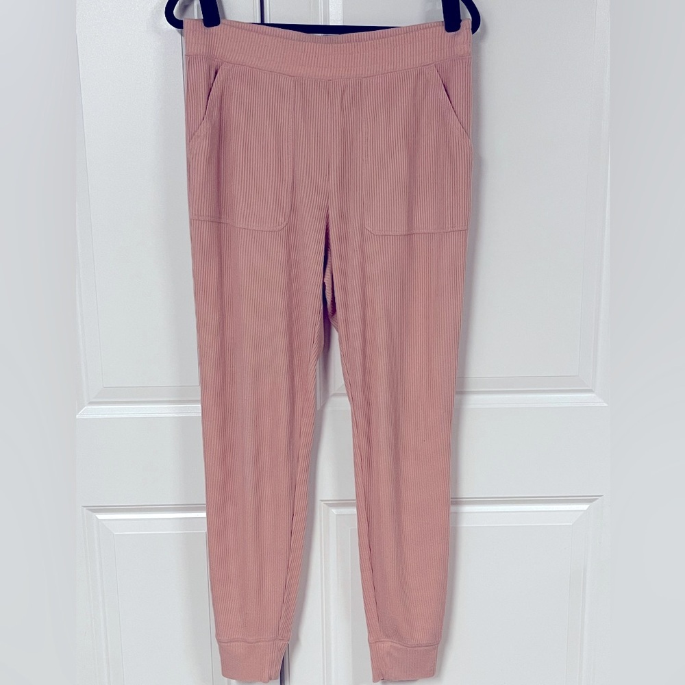 Express 2- Pc Ribbed Loungewear - Picture 4 of 7